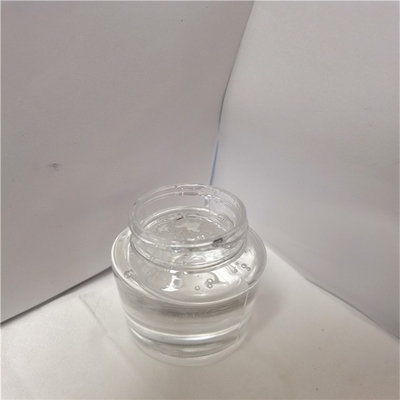 Peningkatan Kilau untuk Kosmetik Lipgloss Polyisobutene CAS 9003-27-4 Fungsi Utama Ketahanan Retak Berat Molekul 1345